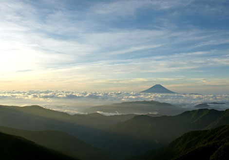 肩ノ小屋から富士山.jpg